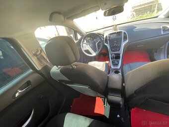Opel Astra - 8