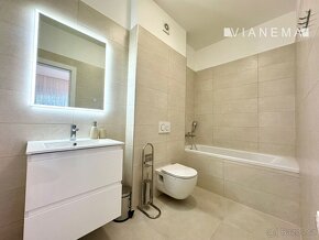 Zariadený 4-izbový apartmán s parkovaním, Vila Ugljan - 8