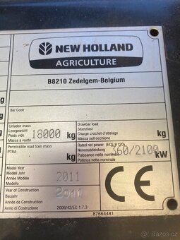 Kombajn New Holland CR 9080 - 8