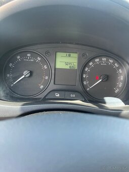 Škoda Fabia 1,2 manuál 1. Majitel 56 tis km 2015 - 8