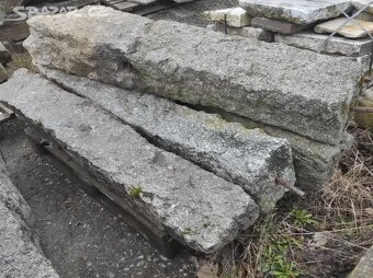 Staré kamenné sloupky, žulový sloupek, 50 ks - 8