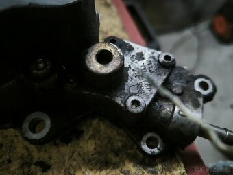 Hlava motoru, turbo, výstřiky, čerpadlo 2.0 TDI BMM - 8