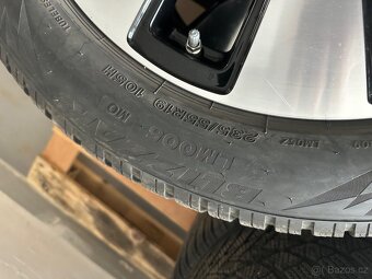 Zimní pneu Bridgestone 235/55 R19 105H s ALU disky, MB EQC - 8