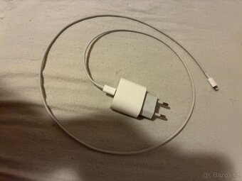 iPhone 12 128GB + ochranné sklo, rychlonabíječka, 4 kryty - 8