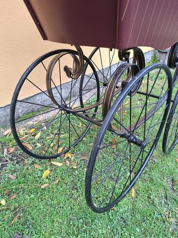 Starožitný kočárek pro miminko č.  1199 - 8