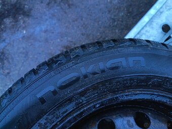 175/65 R14 zimní sada Nokian 6,5-7 mm + disk Peugeot 206 - 8