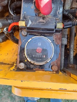 Vibrační válec Stavostroj STA  VH170 - 8