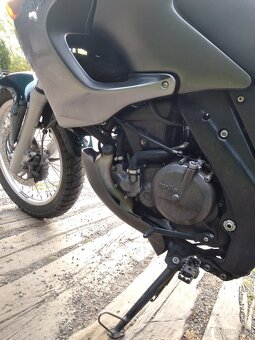 Aprilia Pegaso 650 i.e. - 8