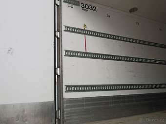 Soriberica SP-71, AGREGÁT THERMO KING SLXE 300, 380 V - 8