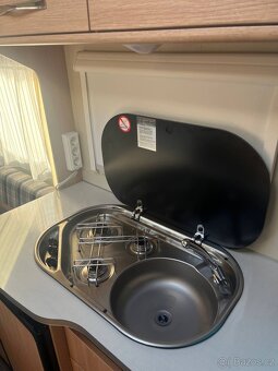 Karavan Sunlight Carado Capron 2015 - 8