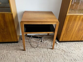 Obývaci stěna + skříně - 8