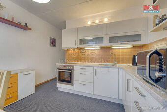 Prodej bytu 3+1, 75 m², Pernarec - 8