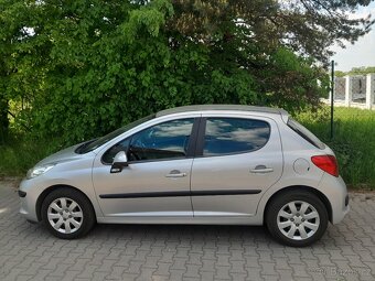 Peugeot 207 - 8