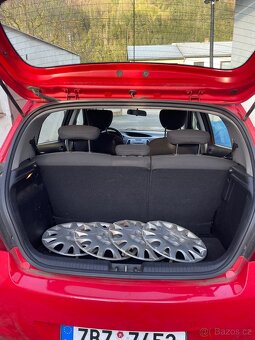 Hyundai i20 - 8