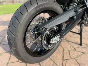 BMW F 800 GS Triple Black 2018, najeto 6000km - 8