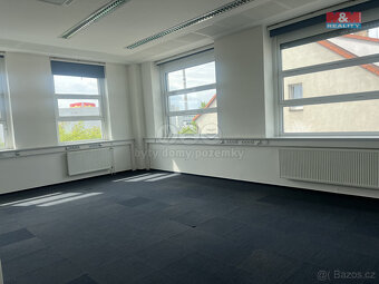 Pronájem 861 m2 - celé patro, Praha - Michle - 8