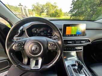 MG EHS 1.5 T-GDI Plug-in Hybrid 190kW DPH TOP stav - 8