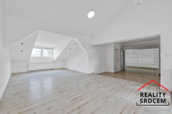 Pronájem podkrovního bytu 3+kk s šatnou, Náměstí, Paskov - 8