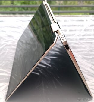 Dotykový HP Spectre x360 13 / 16GB RAM / i7-8565U / Win 11 - 8
