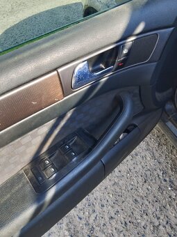Audi A6 Avant 2.5TDI - 8