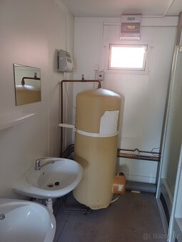 Použitá sanitární buňka - WC a sprchy, sanitární kontejner - 8