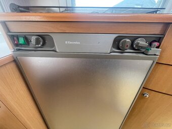 Karavan HOME-CAR 463H - 8