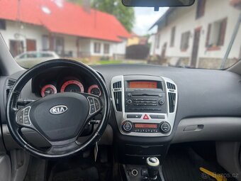 Kia Ceed kombi 1.6 crdi nafta - 8