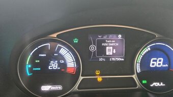 Kia Soul EV - 8