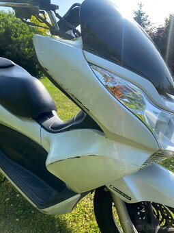 Skútr Honda PCX 125 - 8