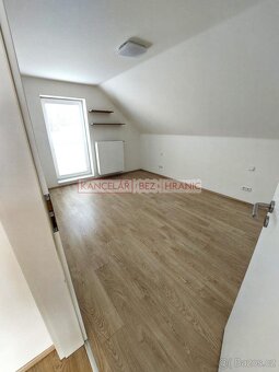 Pronájem podkrovního bytu 3+kk,90 m2,Zlín - 8