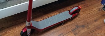 Elektro koloběžka Unagi super cena 500w 12kg - 8
