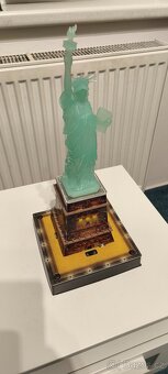 Ravensburger svítící 3D puzzle - 8