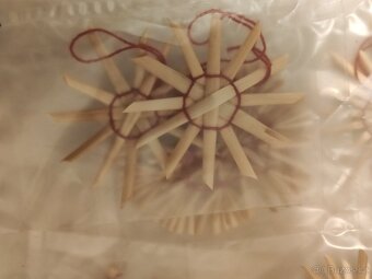 vánoční ozdoby slaměné balíček 14 ks 70,- Kč - 8