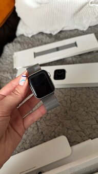Apple Watch SE 40 mm + milánský tah - 8