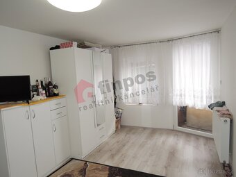 Rodinný dům 2+1 po rekonstrukci v Lovčicích - 8