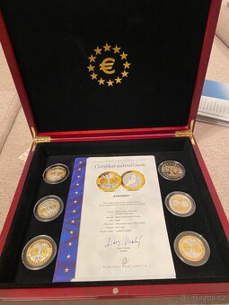 Sbírka zlatých a stříbrných mincí a medailý - 8