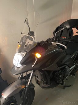 HONDA NC 750 - 8