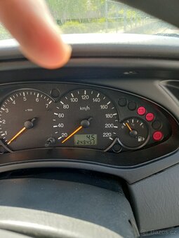 Prodám Ford Focus 1,6 benzín, 74kw, r.v. 2002 - 8
