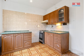 Prodej bytu 2+1, 56 m², Beroun, ul. Slapská, lodžie - 8
