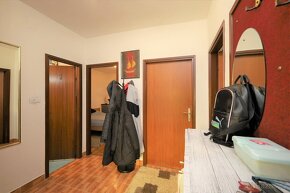 ☀Vodice(HR)-zariadený 3 izbový apartmán 73 m2 na prízemí - 8
