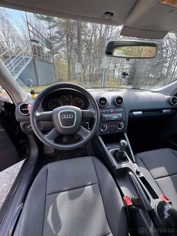 AUDI A3, 1,6 Sportback, rok 2006 - 8