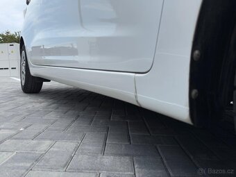 Hyundai i10 1.0i 49kw 7/2017 klima - 8