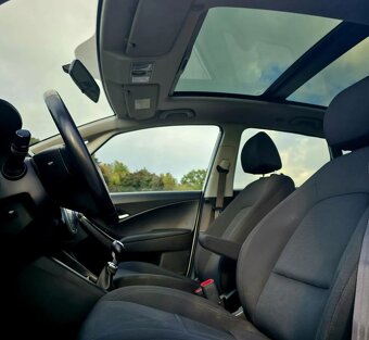 Hyundai ix20 1.6 CRDi HP DOHC 16V 94kw Style - 8