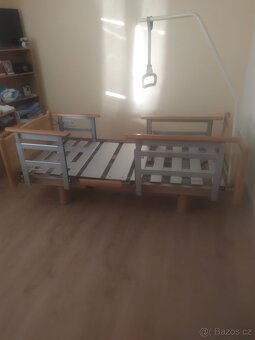 Elektrická polohovací postel pro seniory - 8