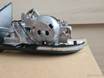 NOVÉ Levé zrcátko Superb 2 s podsvícením 9+2 PIN - 8