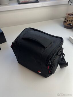 Olympus OM-D E-M10 mark II + portrétní objektiv - 8