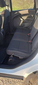 FORD KUGA 2,0TDCI AWD - 8