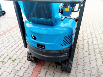 Minibagr 1000kg, s motorem Koop - 8