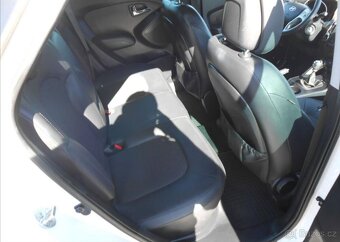 Hyundai ix35 2,0 CRDi 4x4 CZ Serviska nafta - 8