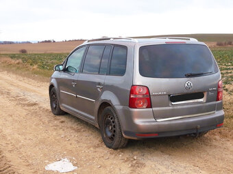 Volkswagen Touran 2.0 TDi - 8